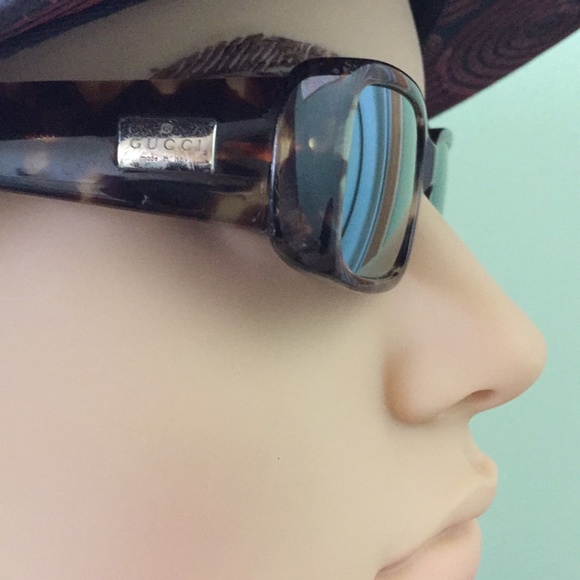 Gucci  Sunglasses - Picture 2 of 8